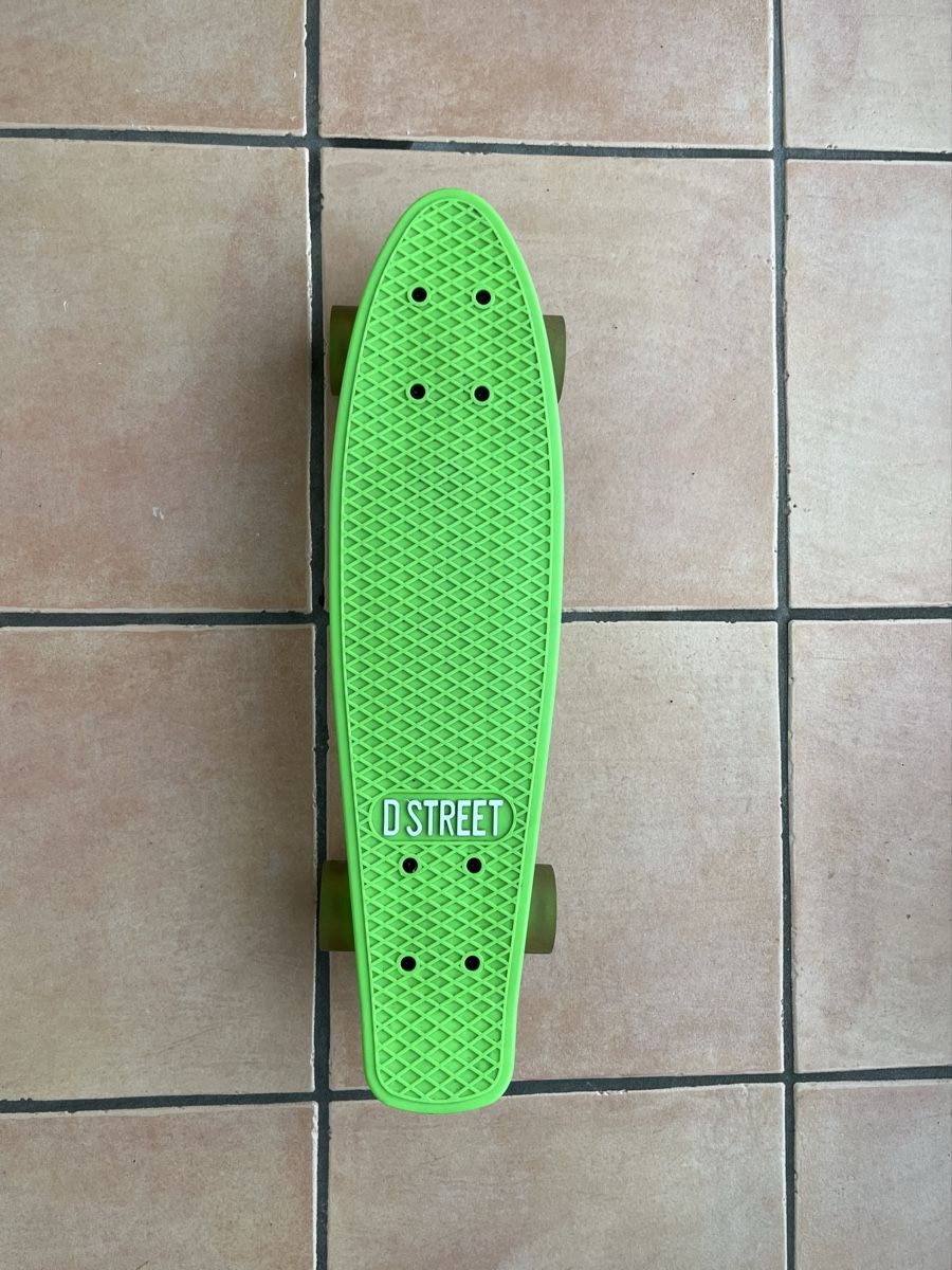 Skateboards: D Street Penny Board, Neongrün – Nuovo (secondo la descrizione) da Zumikon venduto da nata_sells 2