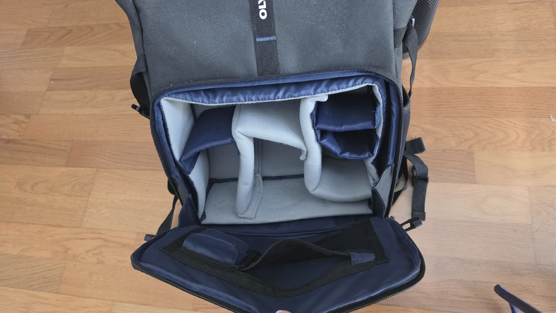 Olympus Zaini: Kamera Rucksack Olympus schwarz mit Fächern gebraucht – Usato da Kirchberg (BE) venduto da rahel_wasserfrou 3