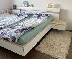 Schönes Doppel-Bett mit 2 Nachttischen von Nolte