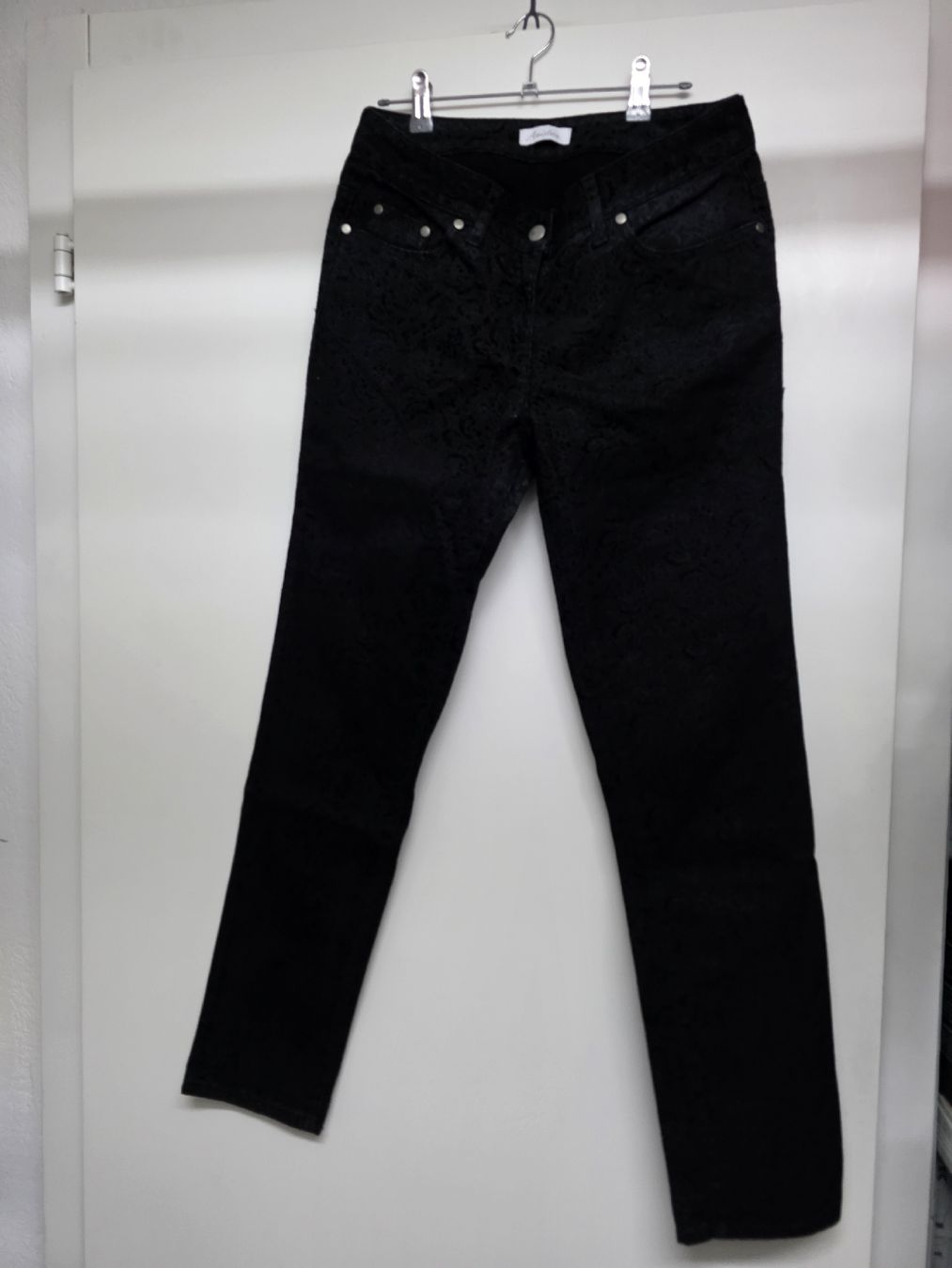 Pantaloni: Aniston Hose, Damenhose, Gr. 38, Schwarz, gothic – Usato da Oberwangen b. Bern venduto da minalie 1