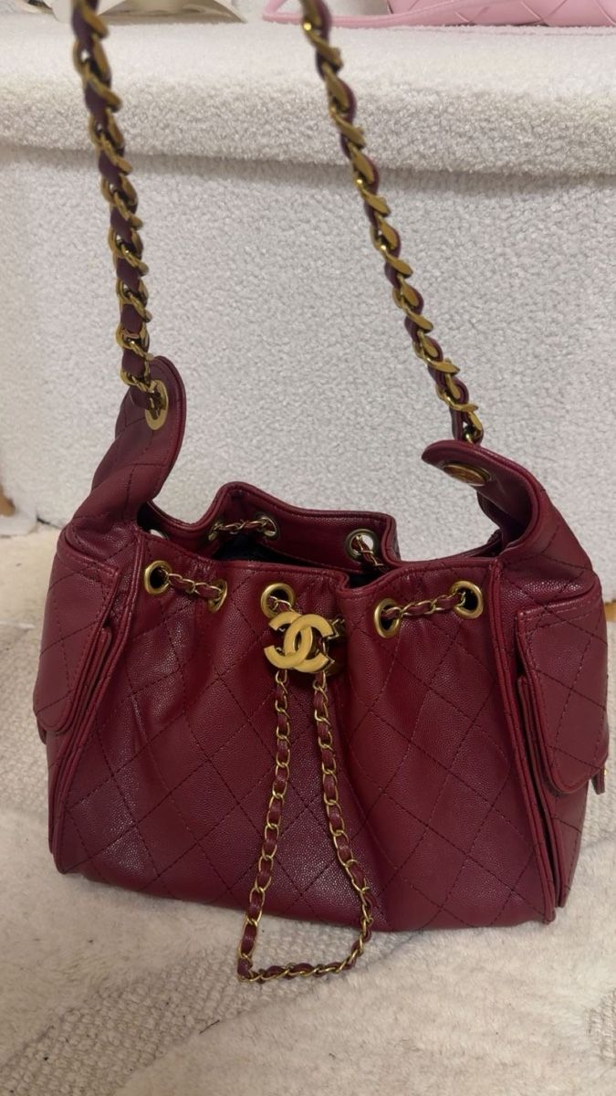 Borse da donna: Handtasche Leder gesteppt dunkelrot – Nuovo (secondo la descrizione) da Buchs AG venduto da mel_9p8r