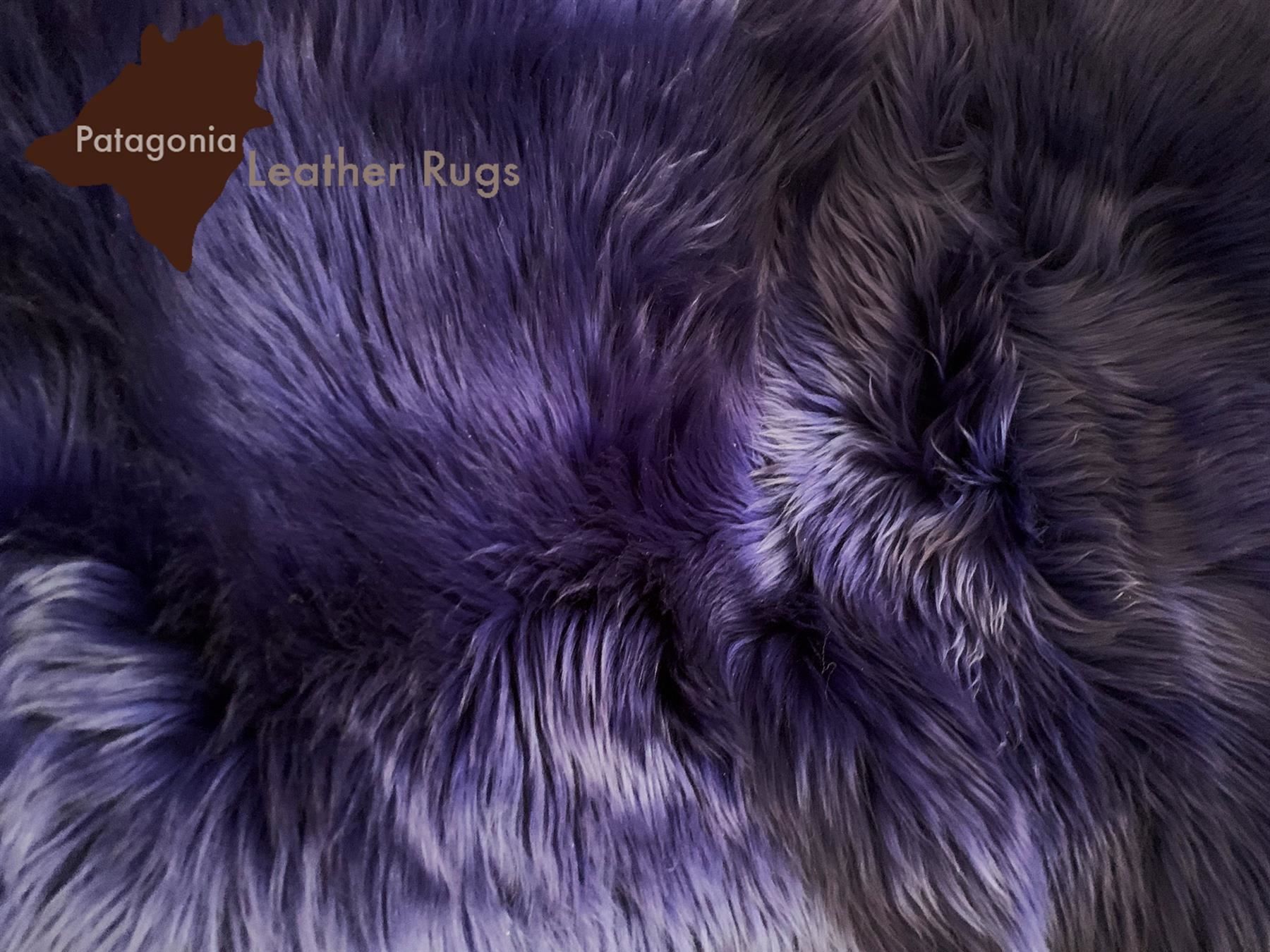 Tappeti: Lammfell Teppich purple – Nuovo e nell'imballaggio originale da Arbedo venduto da patagonialeatherrugs 2