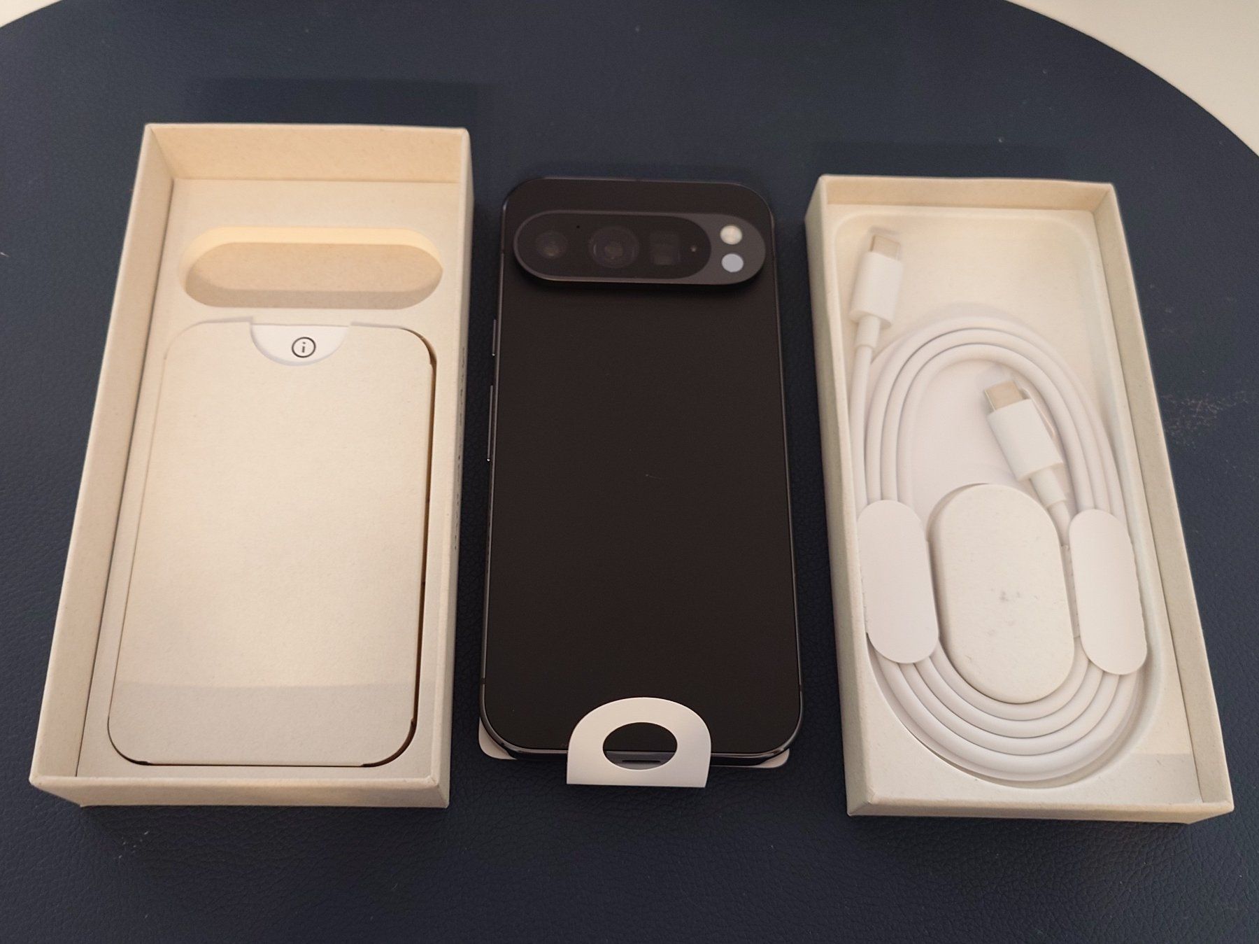 Google Telefoni cellulari / Smartphones: Google Pixel 9 Pro 256 GB NEU – Nuovo (secondo la descrizione) da Zollikofen venduto da kakarot_13 1