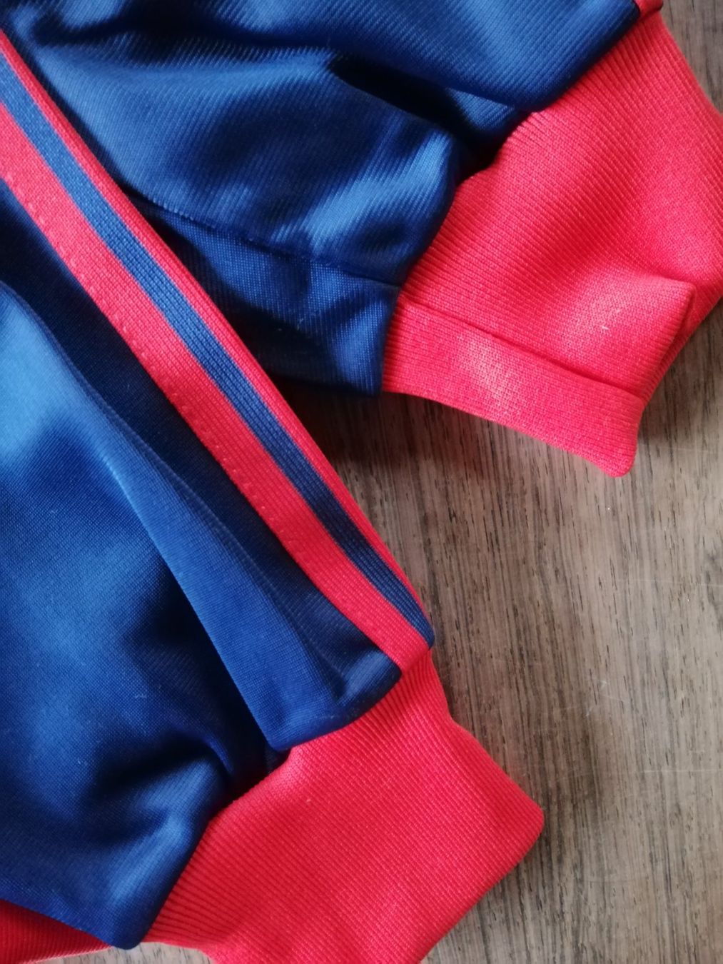 Adidas Giacche: Original Adidas Trainerjacke rot ,70er/80er – Usato da Villmergen venduto da MONCHHICHI 2
