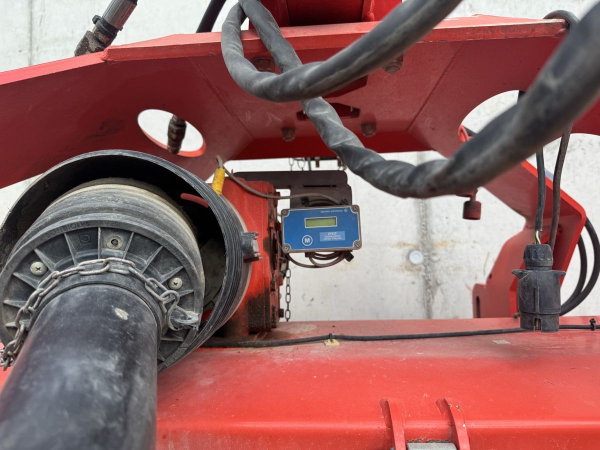 Toutes les machines: Mulcher Kuhn – D'occasion à Suhr par bre_6vwv 2