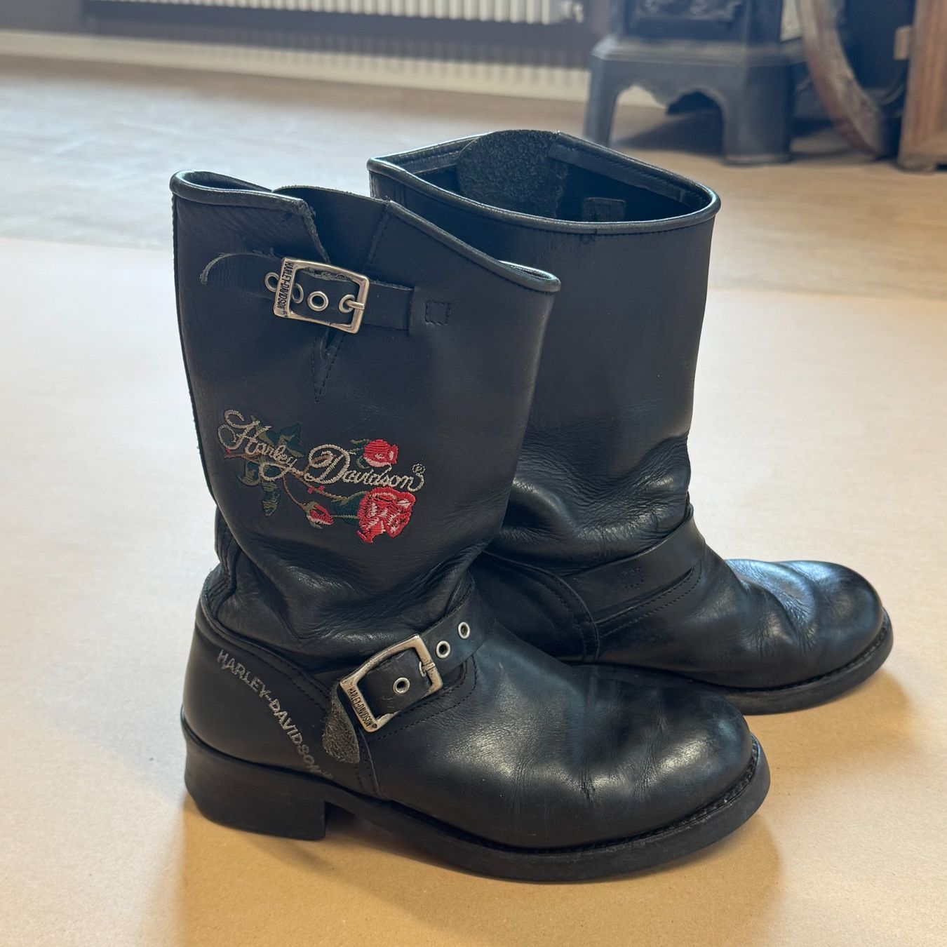 Harley-Davidson Damenschuhe: Harley Davidson beautiful leather boots 39 Condition 6/10 – Gebraucht aus St. Gallen von sourced_limited 1