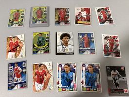 Unterschriebene Fussballkarten 
