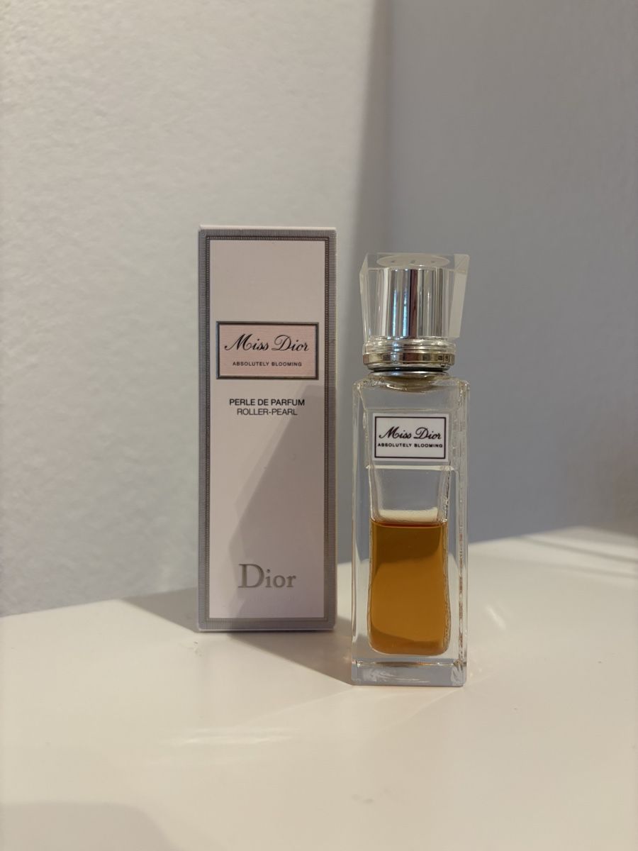 Dior Parfum & Eau de Toilette: Miss Dior absolutely Blooming Parfüm – Gebraucht aus Binz von sar_dh2f