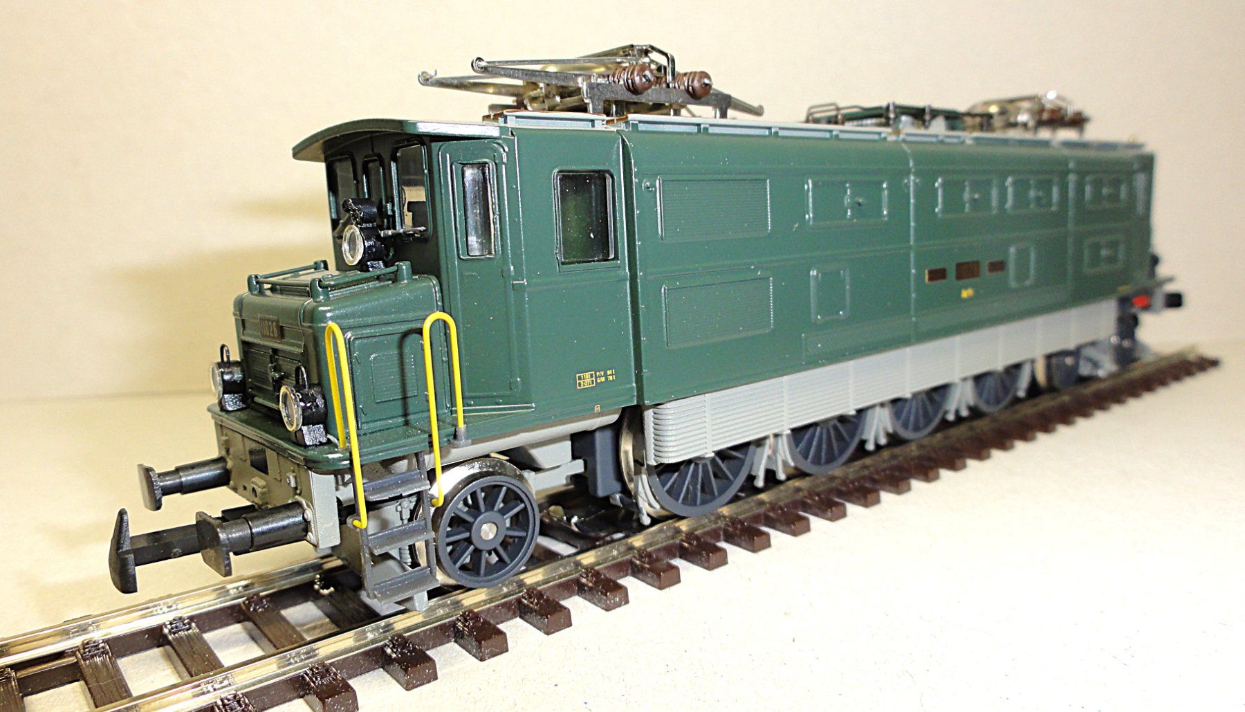 Hag Modellini di ferrovie: HAG H0 13003-31 "Mikado" (AC Digital) / SBB Ae 4/7 – Usato da Solduno venduto da albimicio 4