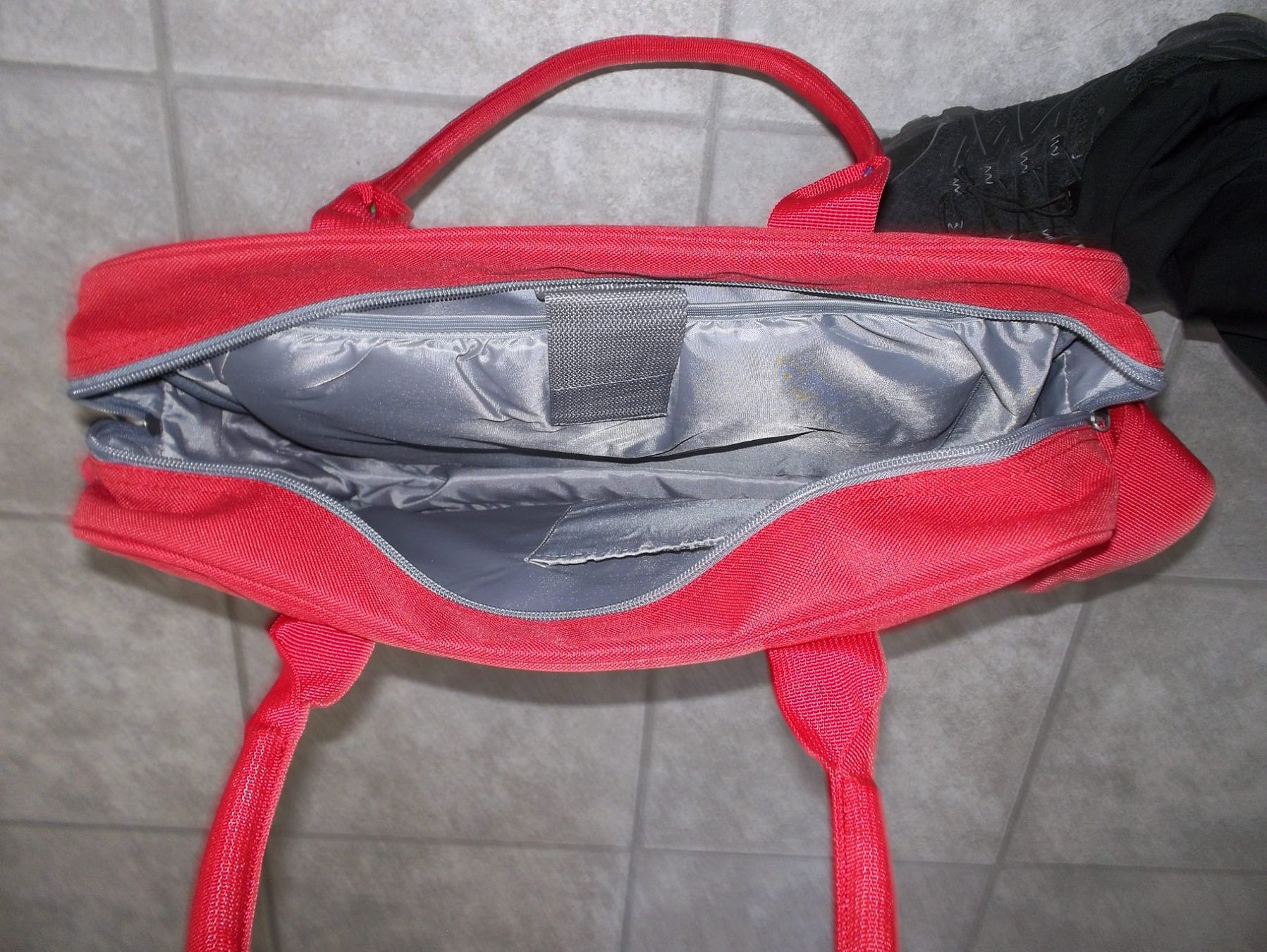 Taschen für Damen: Rote GONIS Tasche, neu & ungebraucht – Neu und originalverpackt aus Kaltbrunn von Cindy99 5