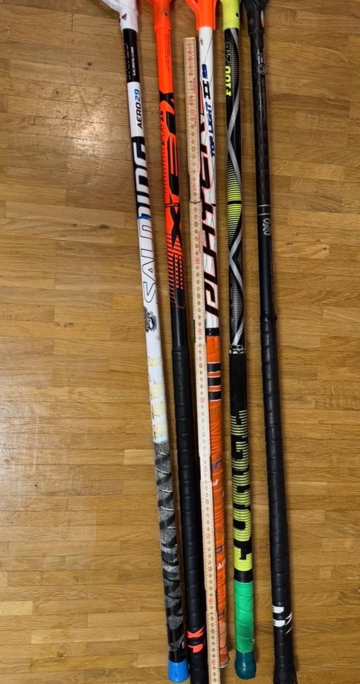 Unihockey: Unihockeyschläger Set inklusive Tasche – Usato da Kestenholz venduto da cvx_889vv 7