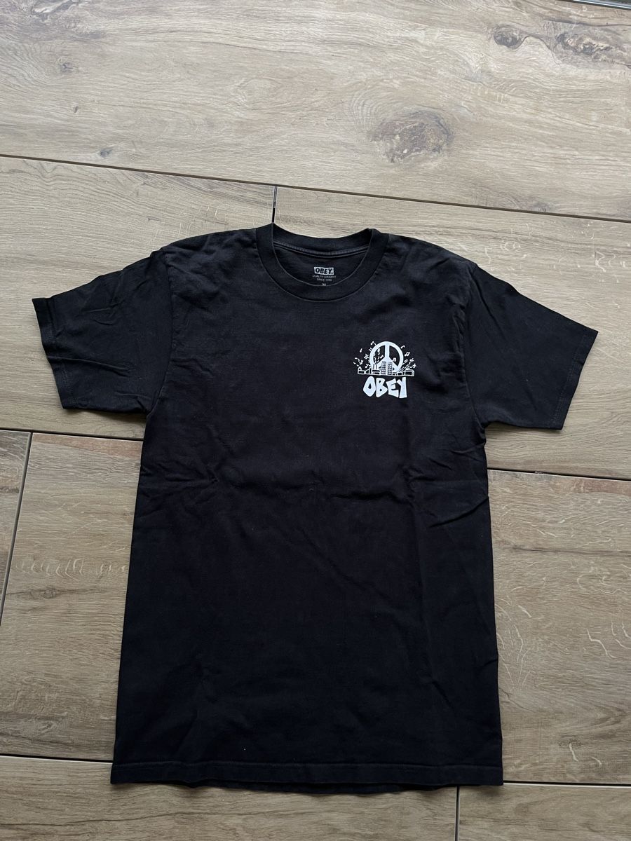 Obey T-shirt: Obey T Shirt – Usato da Zuzwil SG venduto da dieschnellemichelle