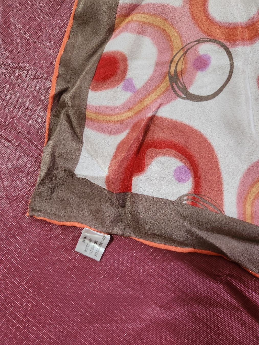Foulard & Sciarpe: Foulard Giada 100% Soie imprimé multicolore  – Usato da Niedergösgen venduto da Eva2410 2