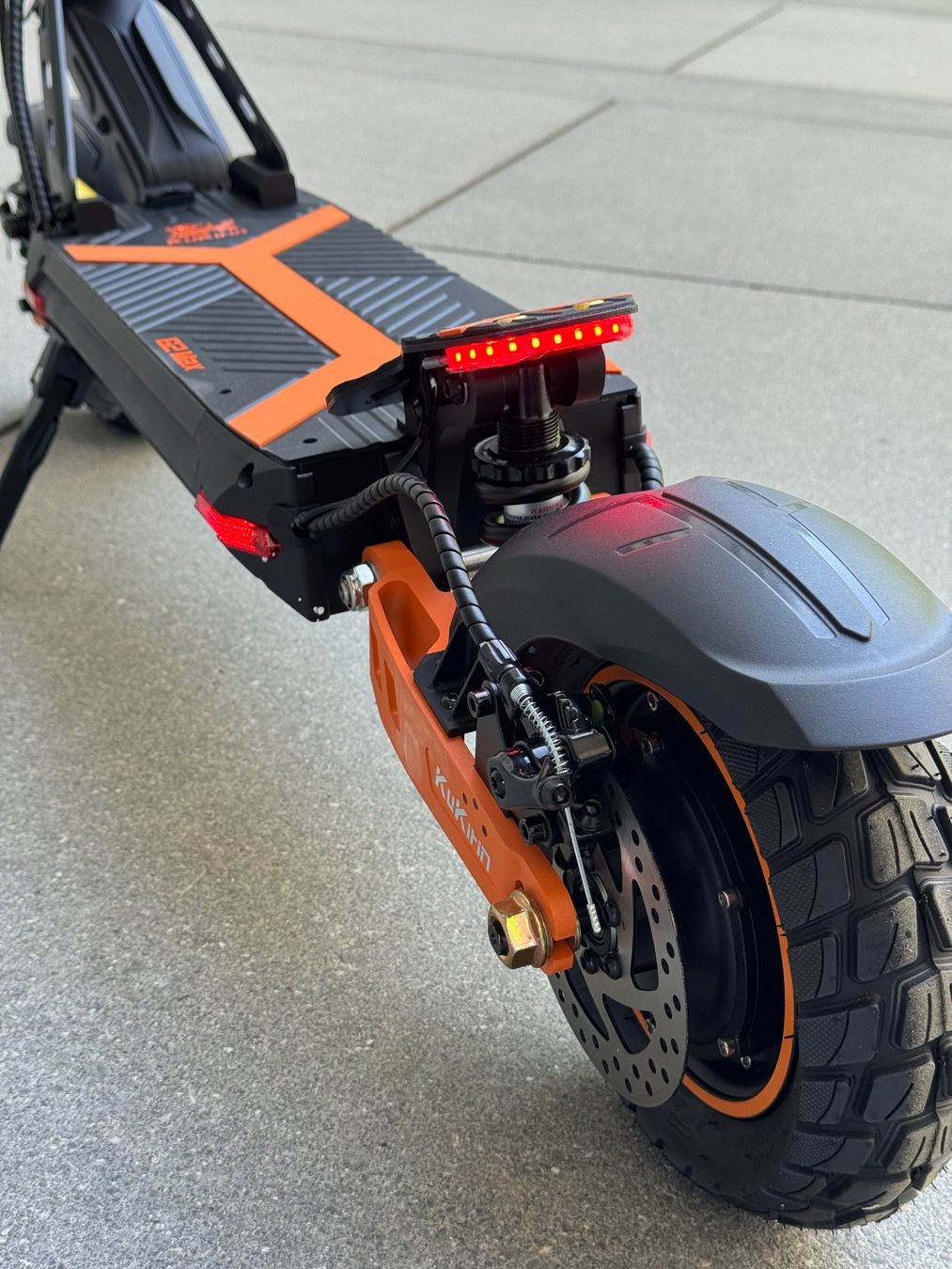 Kickboard: KuKirin G2 Max Neu Upgrade  Swiss Edition mit Sitz – Neu und originalverpackt aus Unterengstringen von RAAL.INEX 7