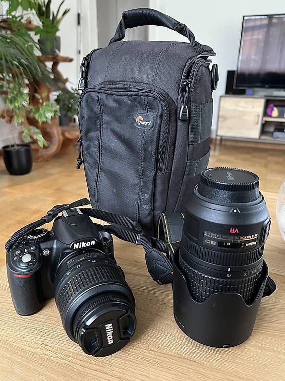 Nikon Fotocamera: Nikon Spiegelreflexkamera mit Objektiv – Usato da Thun venduto da milbrena