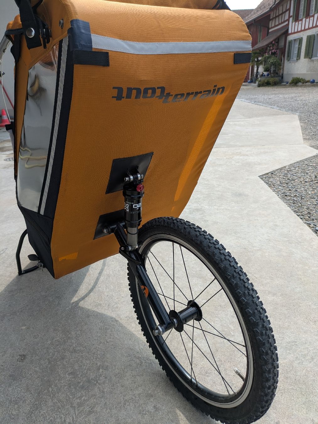 Tout Terrain Anhänger: Singletrailer von Tout Terrain, orange  – Gebraucht aus Adlikon b. Andelfingen von IlonaSp 2
