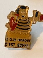 1 Pin Le Club Francais...