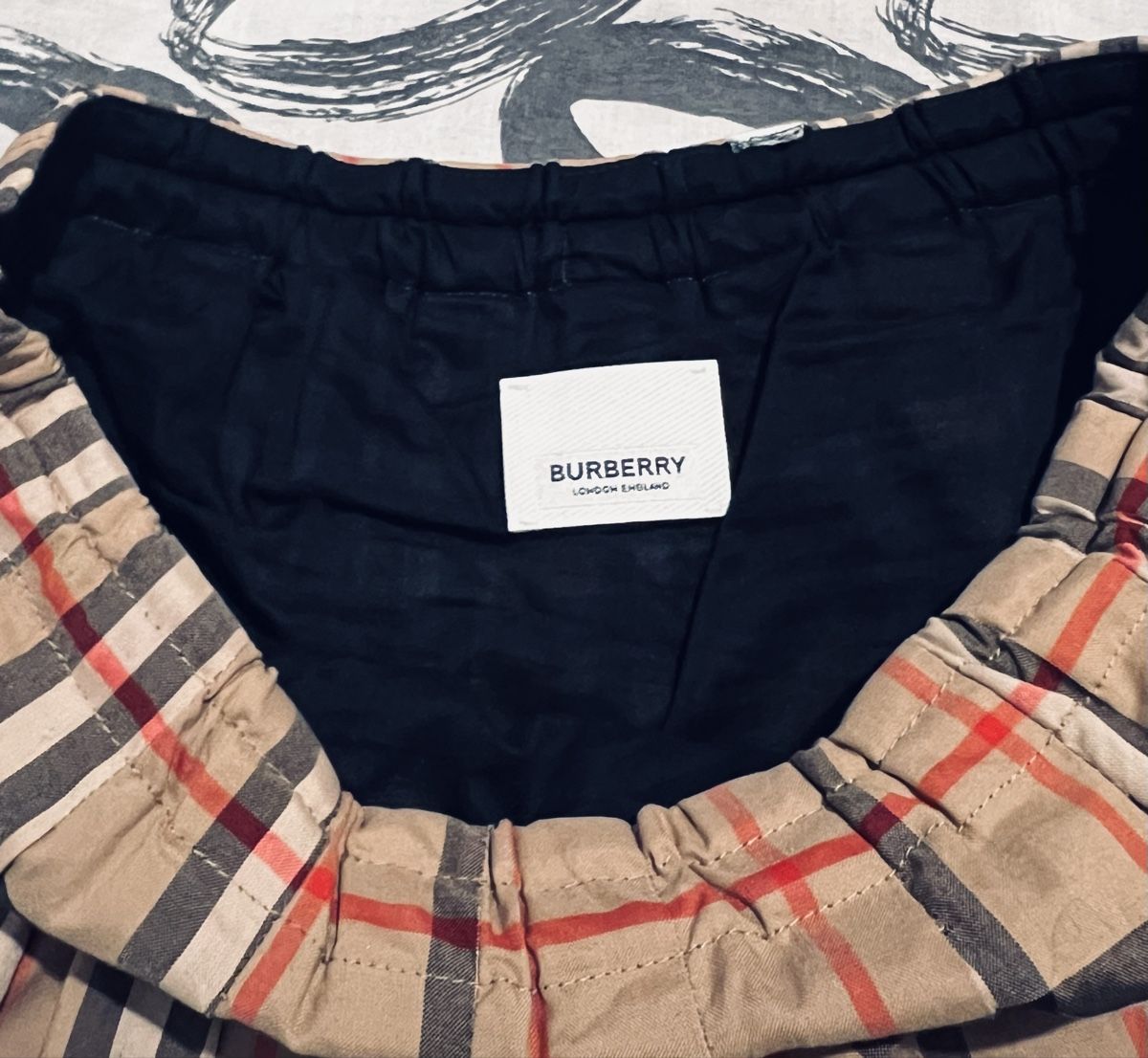 Burberry Gonne: Mini jupe plissé Burberry – Usato da Lausanne venduto da Christinaki 1