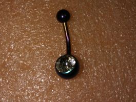 bauchnabel piercing,,regenbogen farben