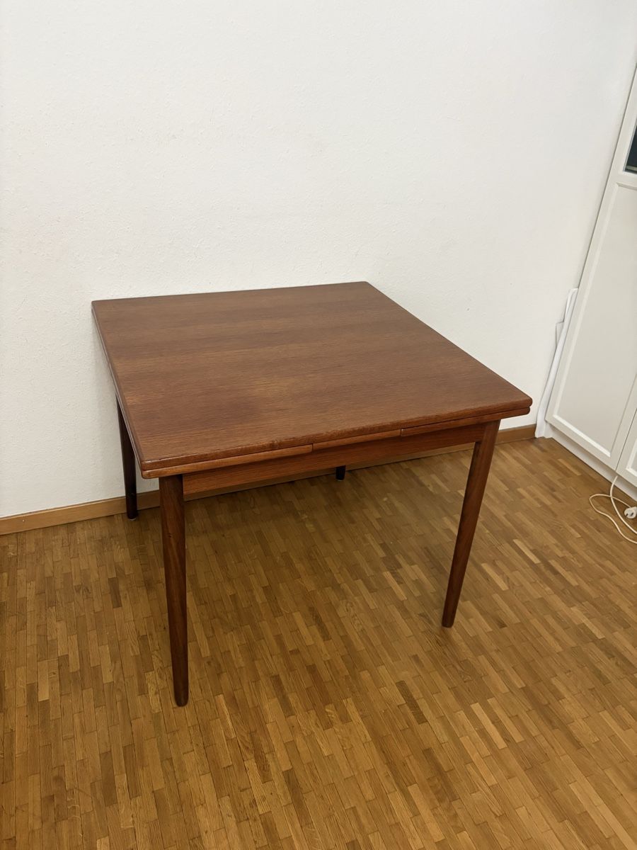 Tavoli: Magnifique table en Tech vintage  – Usato da petit lancy venduto da FerreiraLuis 6