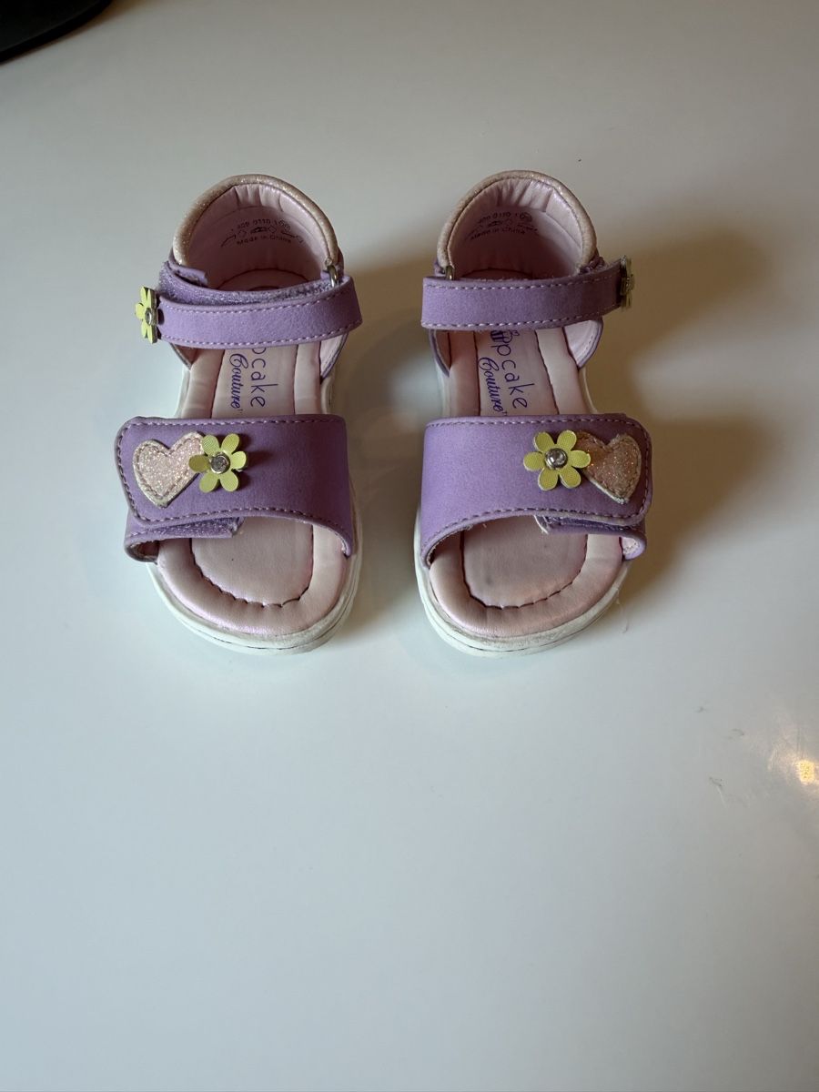 Dosenbach Chaussures filles: Sandale lila Grösse 20 Cupcake – D'occasion à Füllinsdorf par had_kv5k