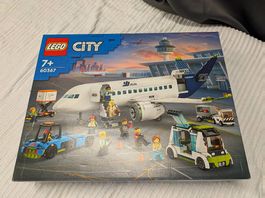 LEGO City 60367 Passagierflugzeug  NEU & OVP (ungeöffnet)