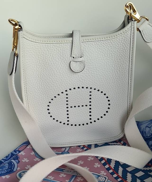 Hermès Borse: Hermès Evelyne mini new white – Usato da Ostermundigen venduto da louisetcoco13