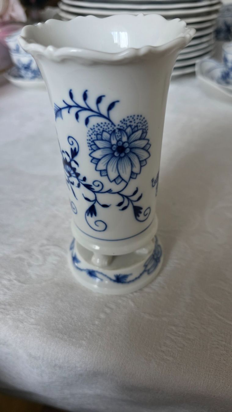 Vasen & Gefässe: Meissen Zwiebelmuster Vase – Gebraucht aus Wittenbach von rose_rosi 1