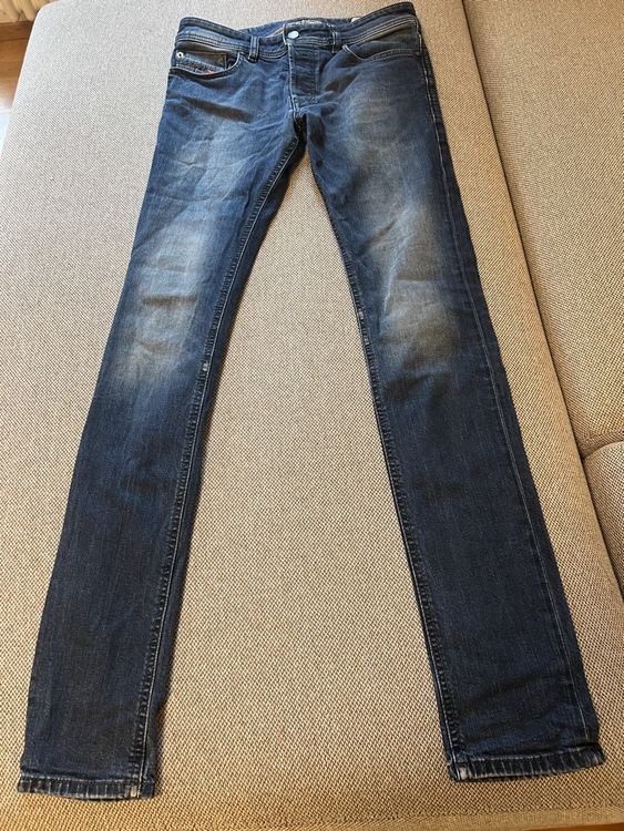 Jeans: Jeans Diesel Herren slim, Grösse W30-L34, getragen – Usato da Winterthur venduto da Gerlon