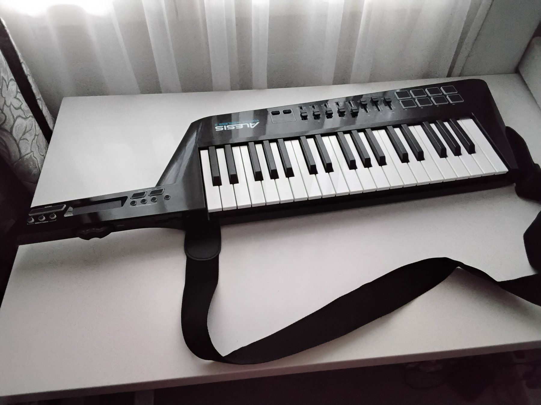 Alesis Strumenti musicali: Keytar Alesis – Nuovo e nell'imballaggio originale da Oberglatt ZH venduto da Pumuckel84 1