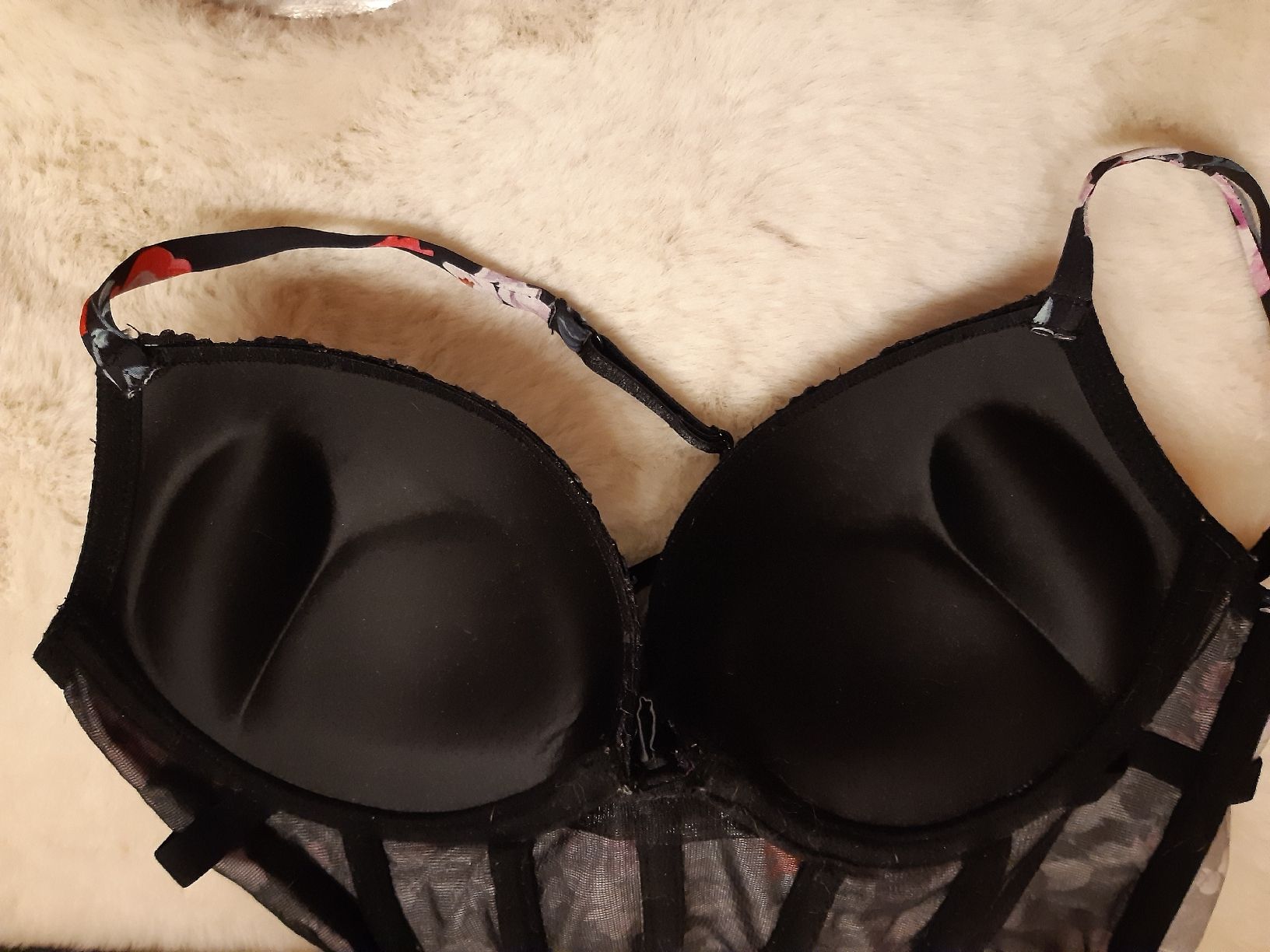 Altra biancheria intima: Push Up Dessout – Usato da Toffen venduto da Gwunderegge77 3