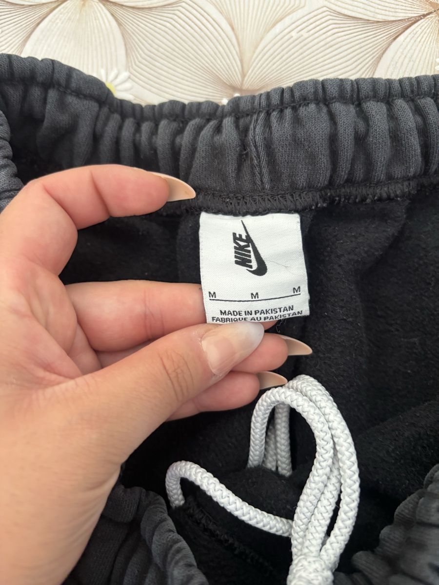 Nike Pantalons: Jogging  – Neuf (Voir description) à Monthey par mon_sgm8 1