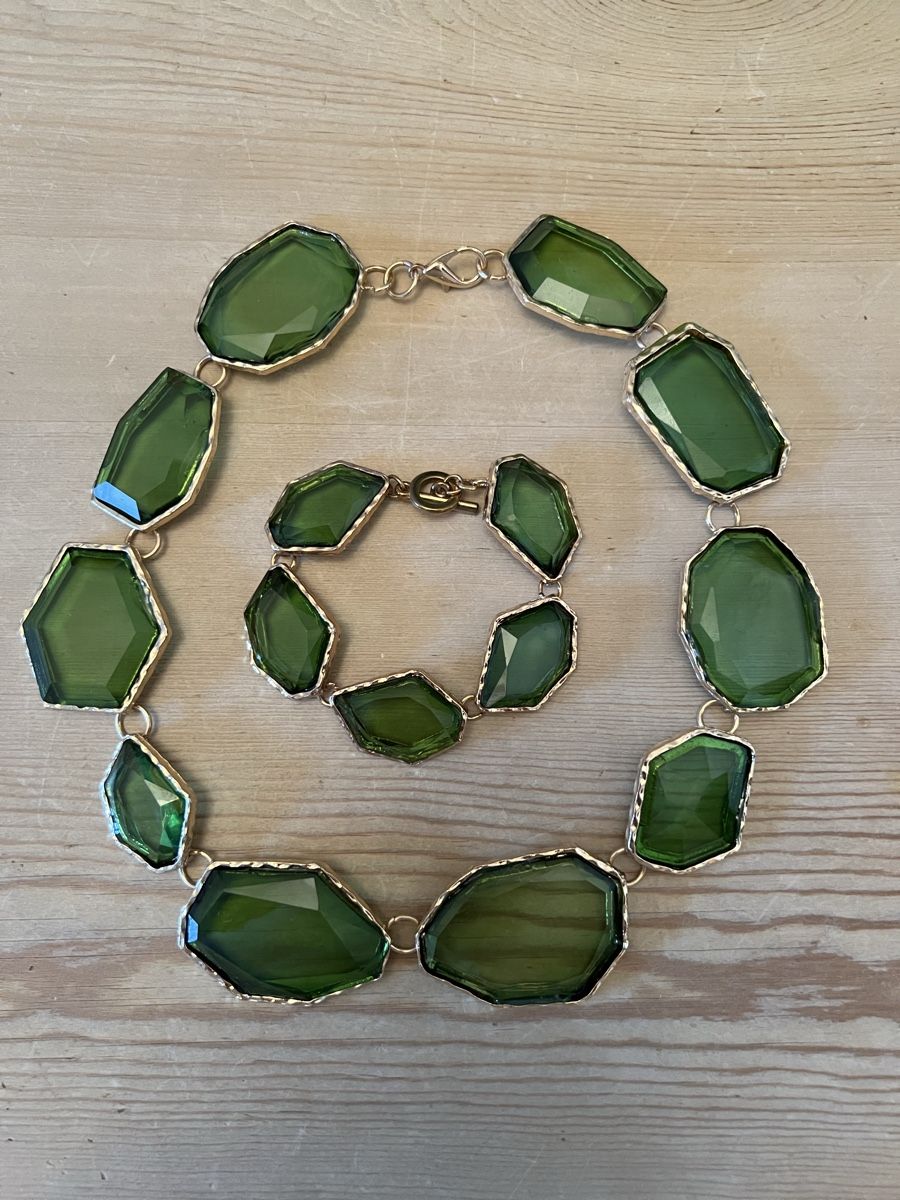 Bracelets: Modeschmuck grün/gold farbig – Neuf (Voir description) à schaffhausen par Oranjeboven
