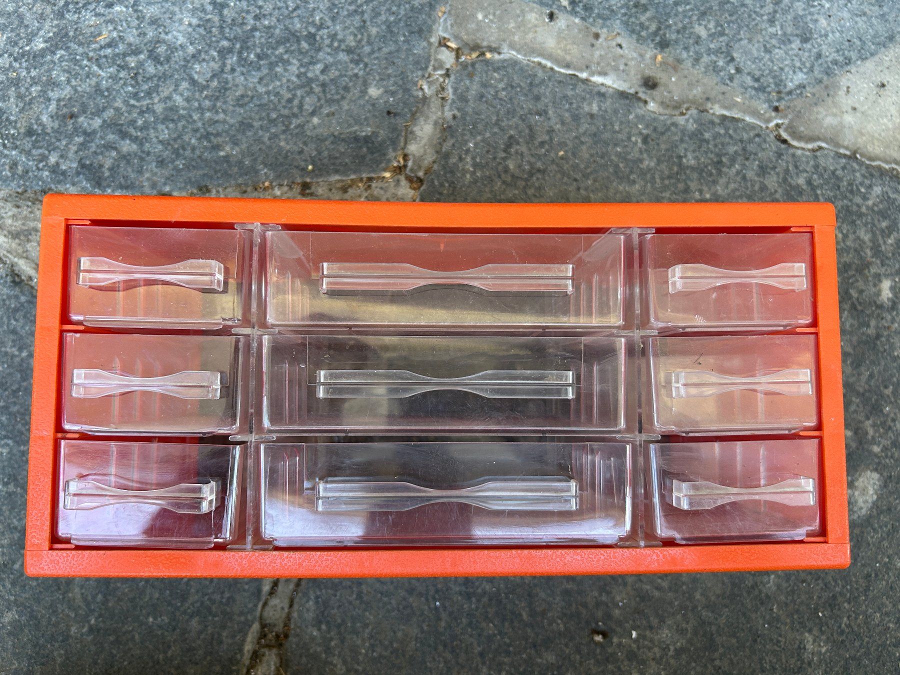 Behälter & Ähnliches: Sortiersystem / Schubladenbox / Sortimentskasten – Gebraucht aus Fribourg von Arastit 2