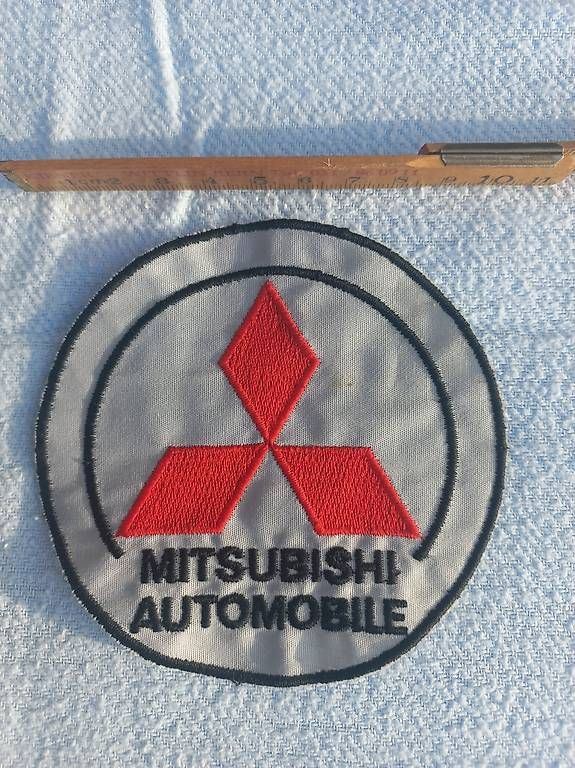 Placchette & Badge: Aufnäher Mitsubishi Automobile / Textil / Young- Oldtimer – Usato da Frauenkappelen venduto da Chruetzhubel
