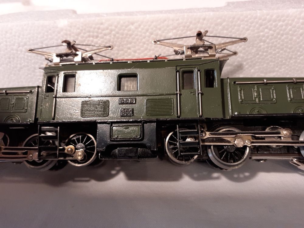 Locomotive Märklin HO CCS-800.5 (crocodile) (Gebraucht) in plan-les
