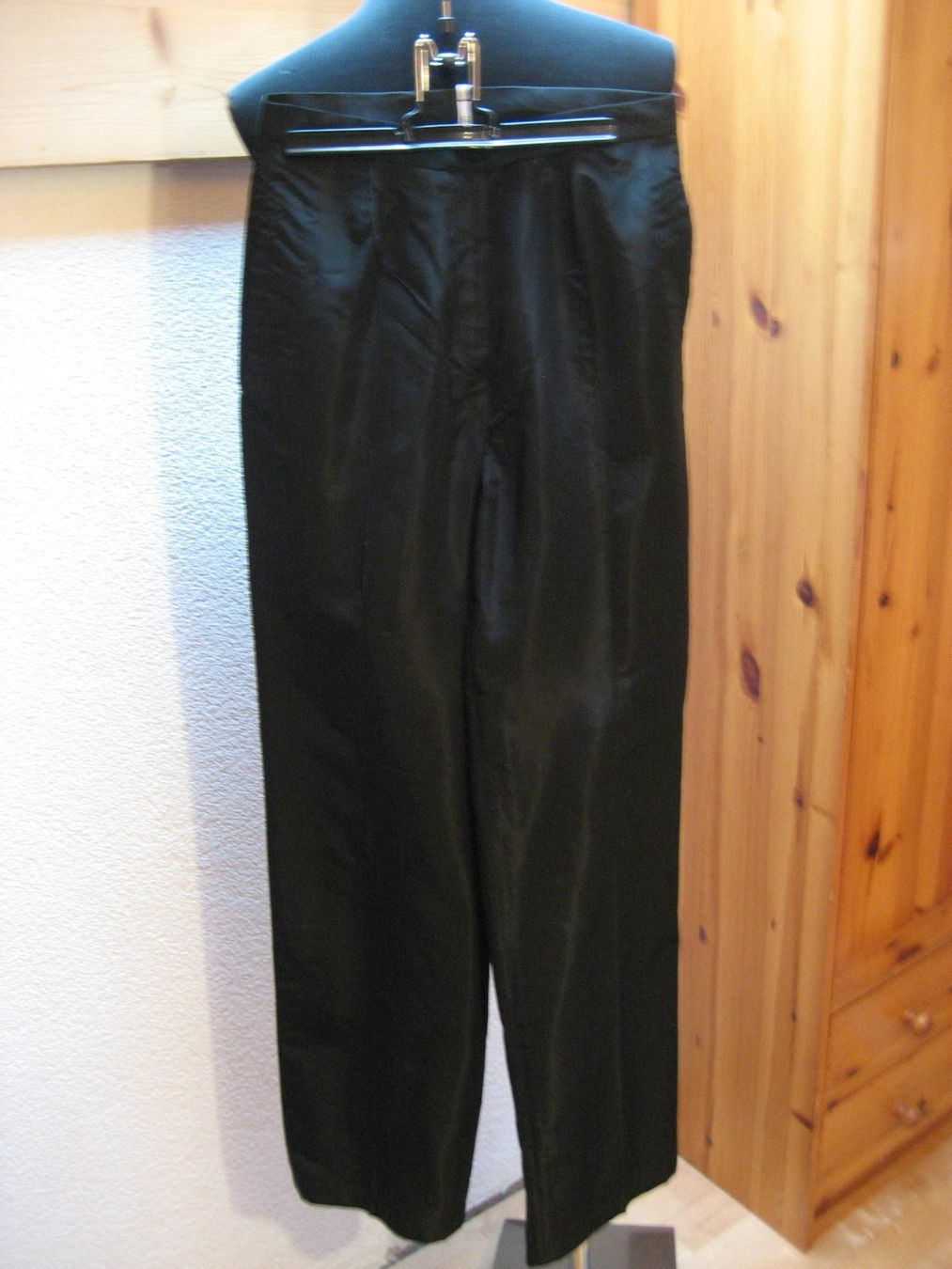 Hosen: Pantalon Tuzzi taille 36, neuf – Neu und originalverpackt aus Delémont von marryb