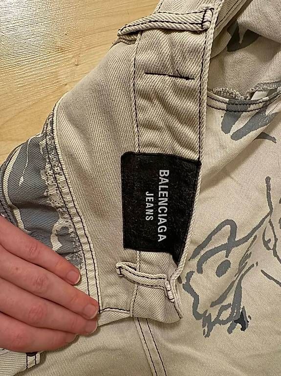Jeans: Balenciaga SS23 Graffiti Jeans – Usato da Eschlikon TG venduto da nitroderwahre