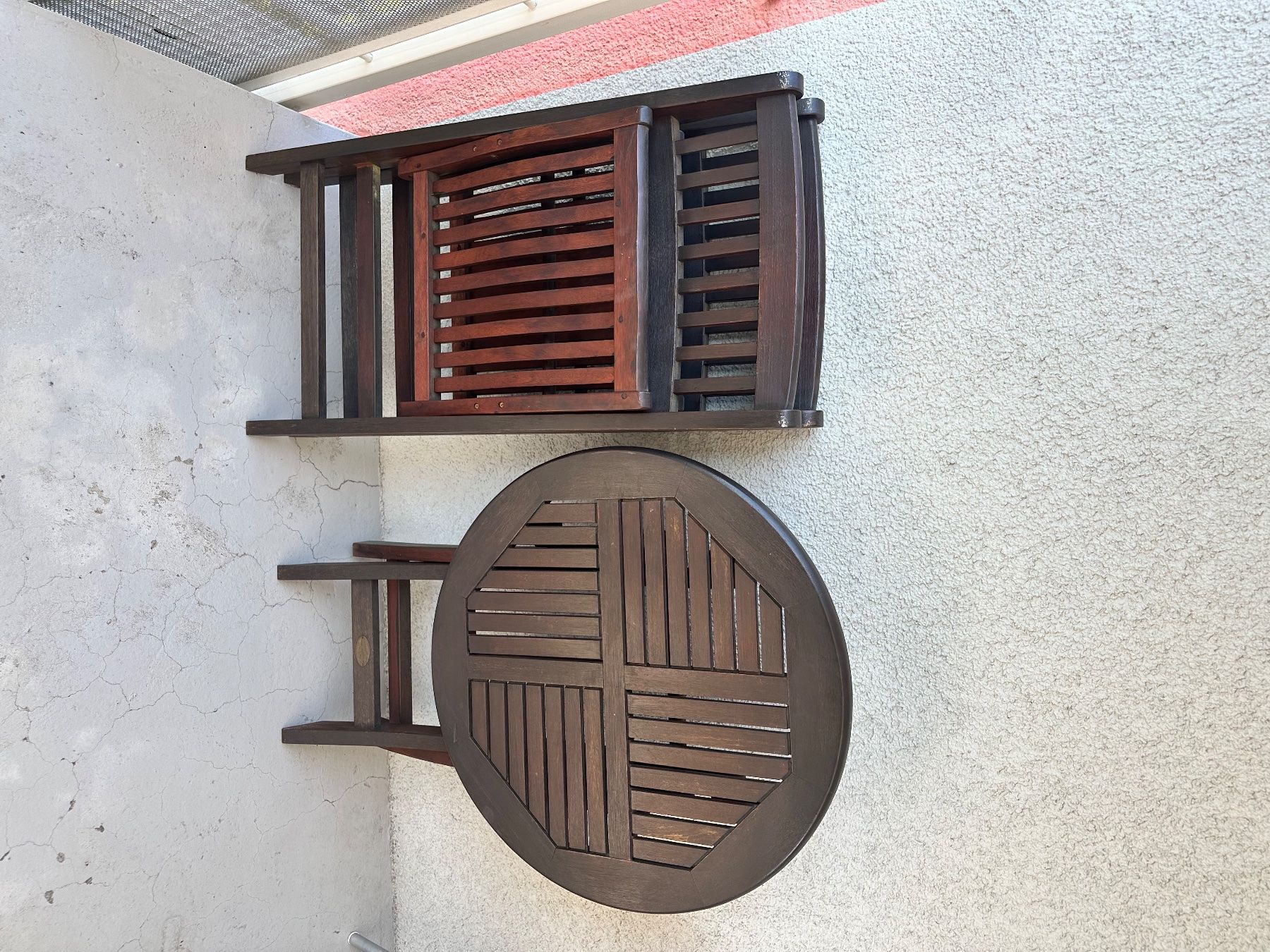 Set di tavolo e panche: Gartenmöbel / Balkomöbel-Set (Tisch mit 2 Stühlen) – Usato da Winterthur venduto da Wylerrene 2