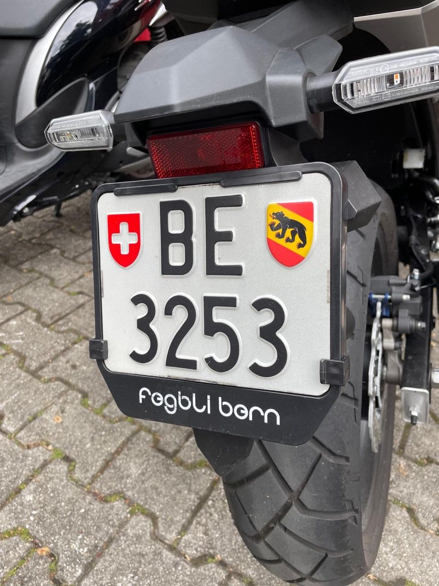 Insegne: Motorrad Nummerschild Bern BE 3253 – Usato da Bern venduto da B-RT