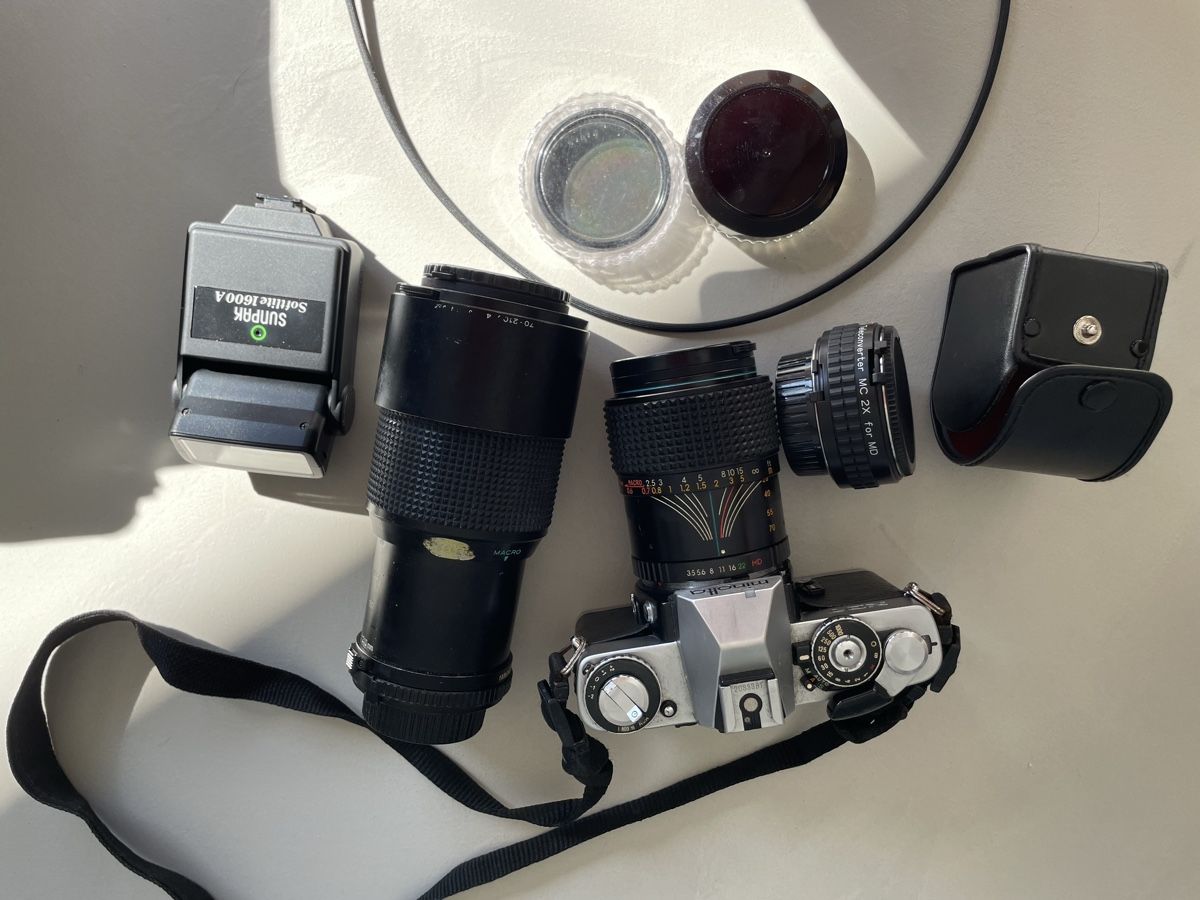 Minolta Fotocamera: Minolta XD7 mit Zubehör  – Usato da Uerikon venduto da Sailfd 3