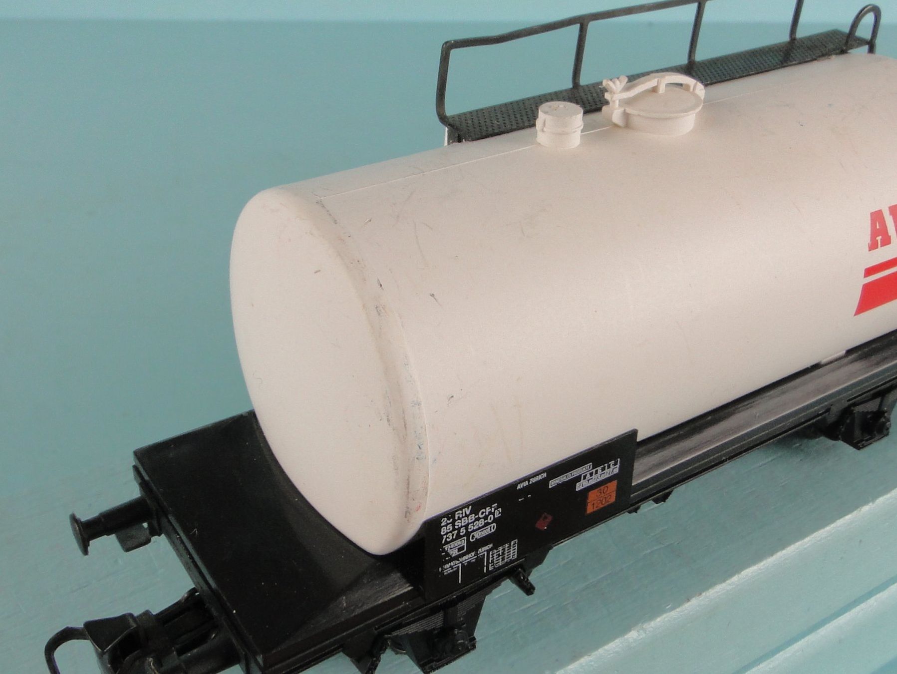 Märklin Modellini di ferrovie: Märklin H0 SBB AVIA Kesselwagen – Usato da Bülach venduto da cann11 3