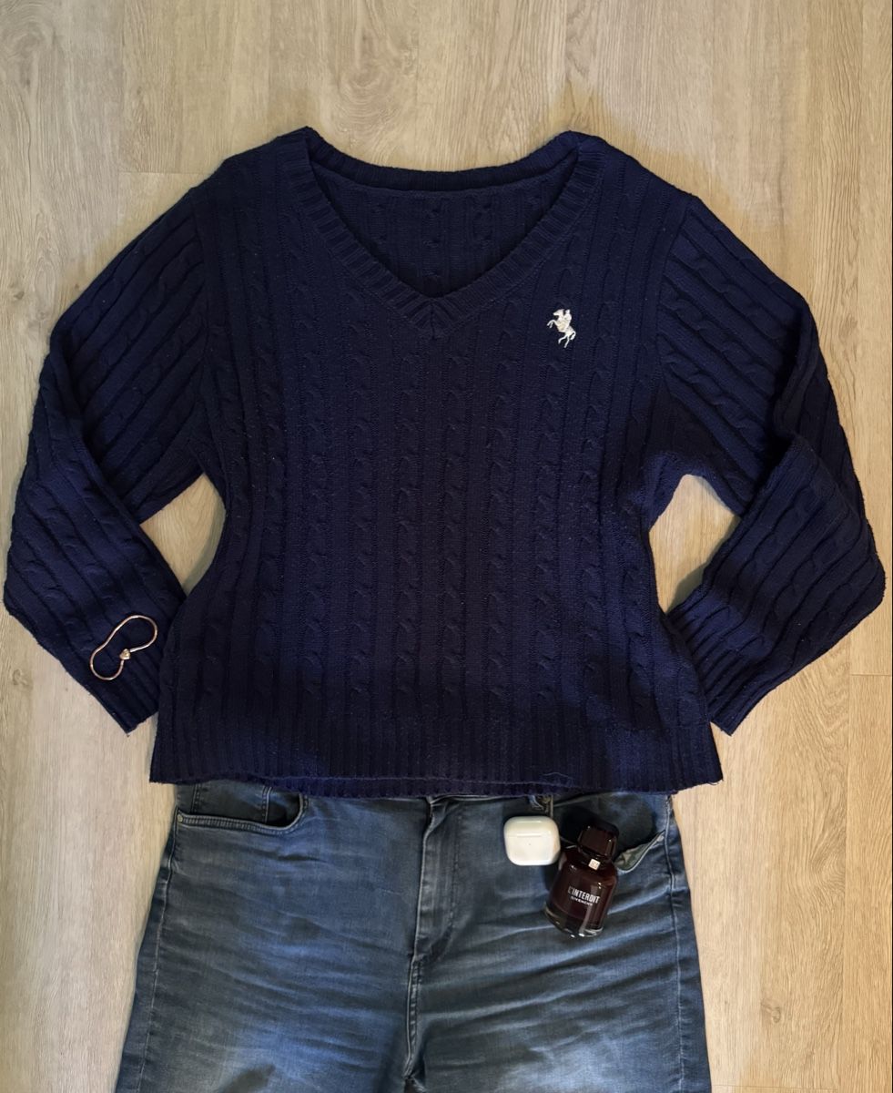 Pulls & Sweat-shirts: VINTAGE DUNKELBLAUER ZOPFMUSTER-PULLOVER – D'occasion à Winterthur par dronjx