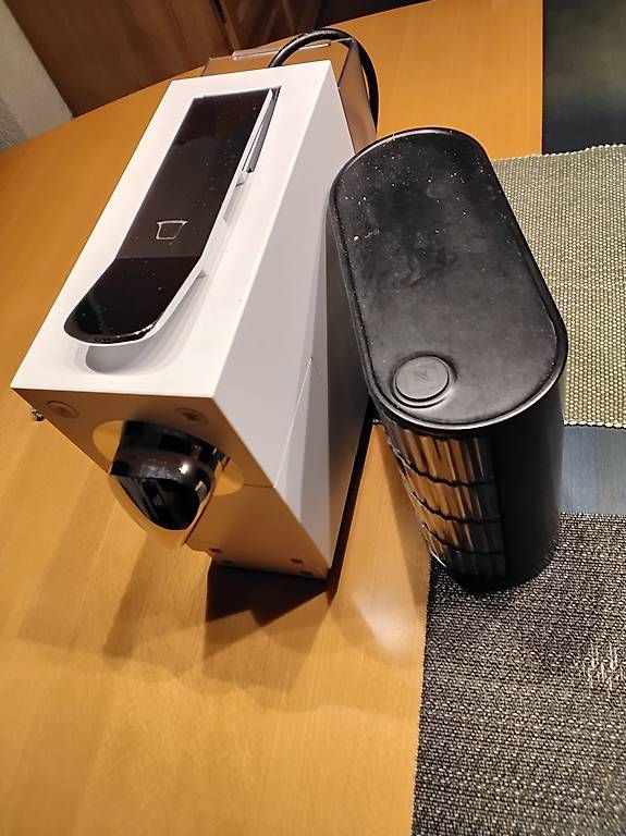 Kaffeemaschinen & Espressomaschinen: Nespresso de longhi – Defekt aus Altstätten SG von Janinemario
