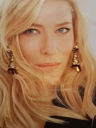 Orecchini pendenti & Orecchini a lobo: Moderne Glockenohrhänger, 18 Karat Gold – Nuovo (secondo la descrizione) da Unterägeri venduto da Altgoldschmuck 1