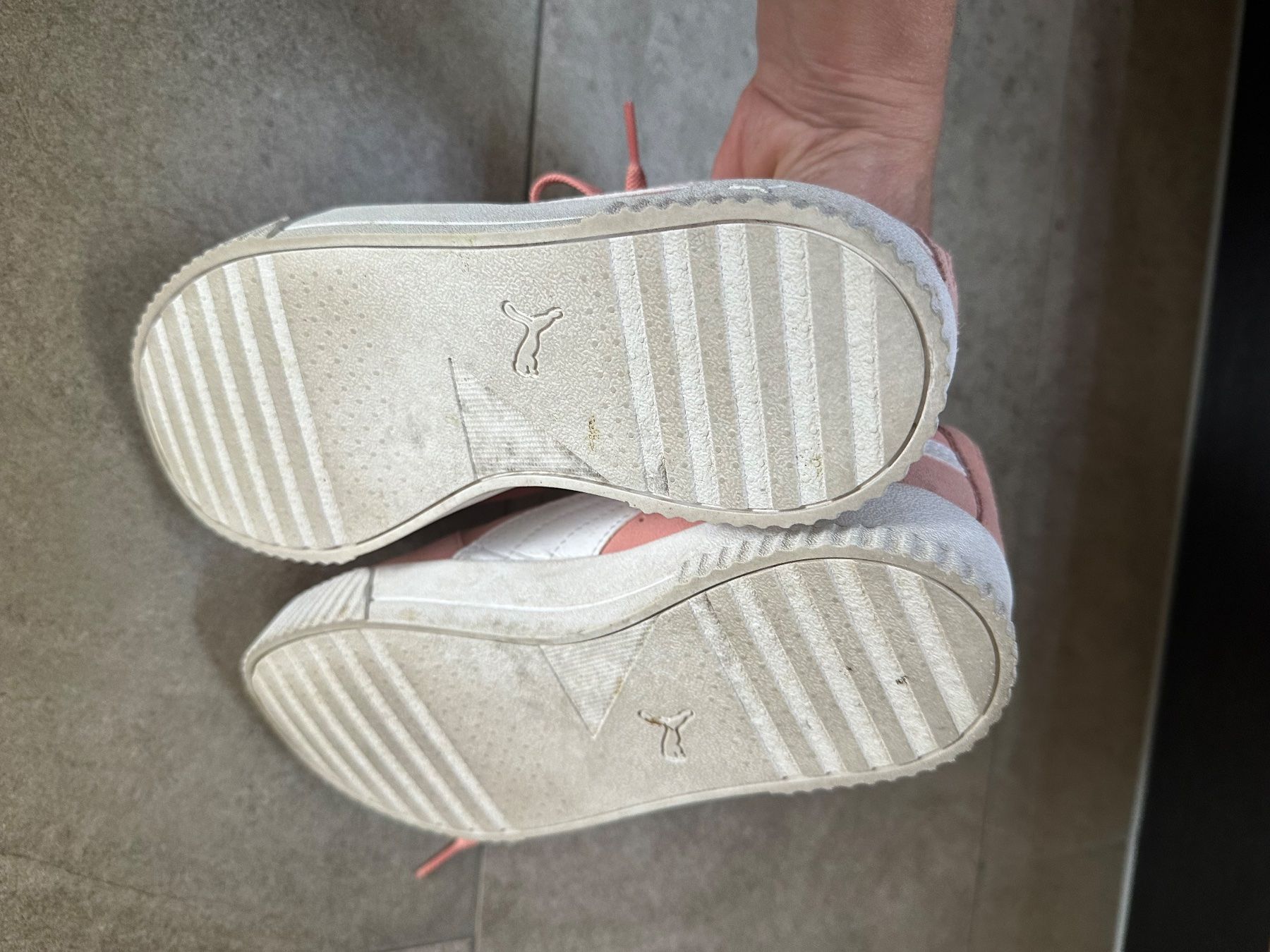 Puma Schuhe für Mädchen: Puma sneakers 37 – Gebraucht aus Ebikon von nat_jzh5 3