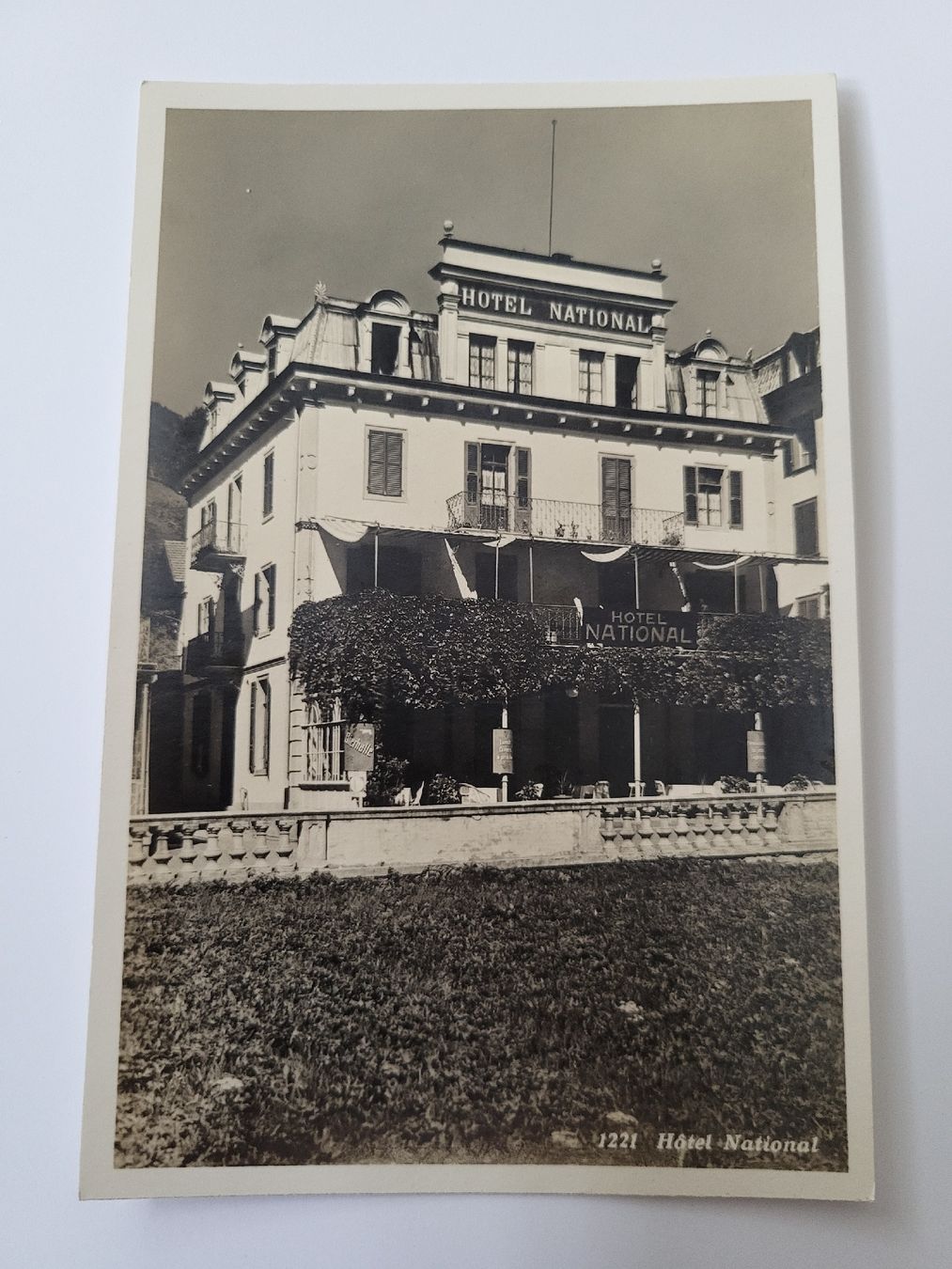 Cartes postales: Alte Ansichtskarte Hotel National R28 – D'occasion à nunningen par mic_88k2