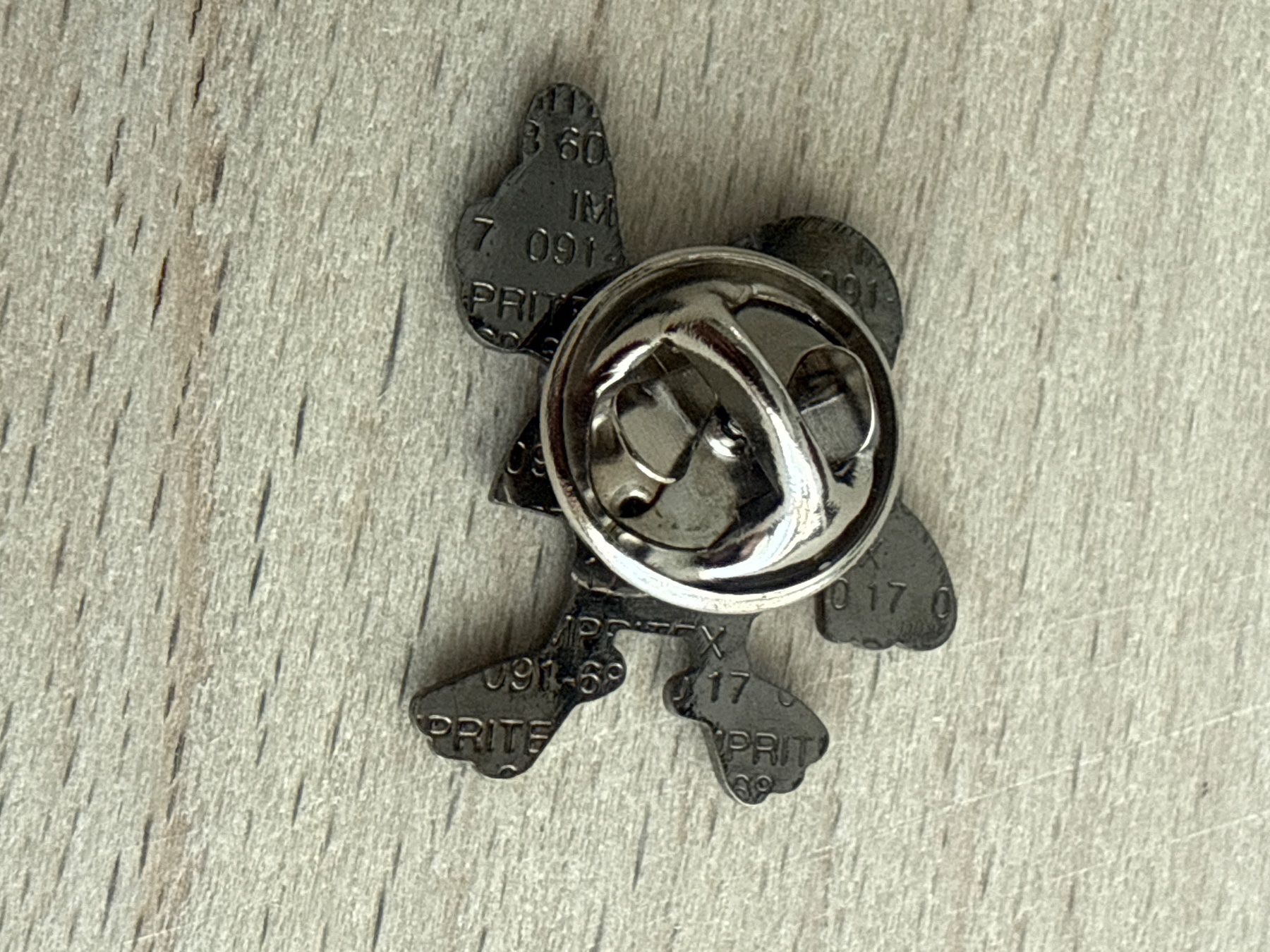 Placchette & Badge: Pin Vogel – Usato da Glattbrugg venduto da Schweigmatt 1