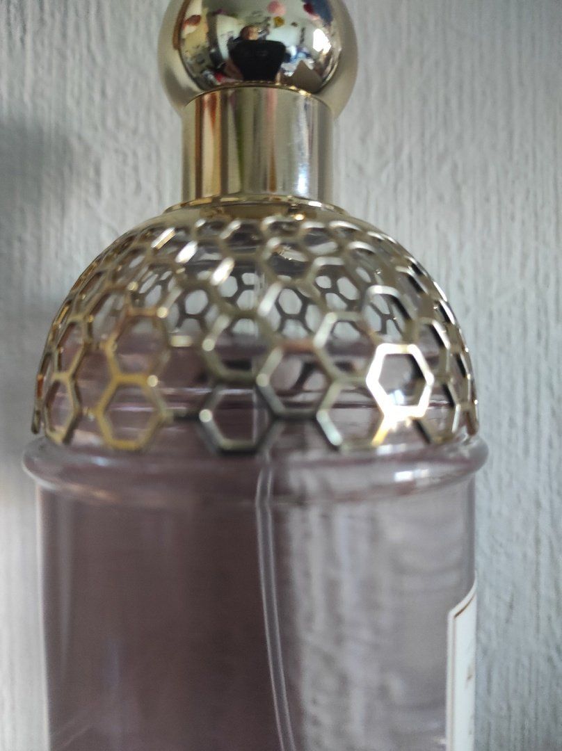 Guerlain Profumi & Eau de Toilette: Flora Cherrysia Guerlain edt 125ml – Usato da Renens VD venduto da cla_7zv5 3