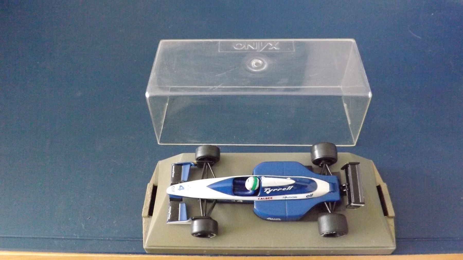 Onyx Voitures modèles: Tyrrell - Ilmor 020 – Neuf avec emballage d'origine à Etagnières par Carmodeling 1